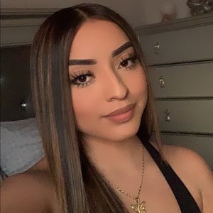 Meet your Posher, Noemi